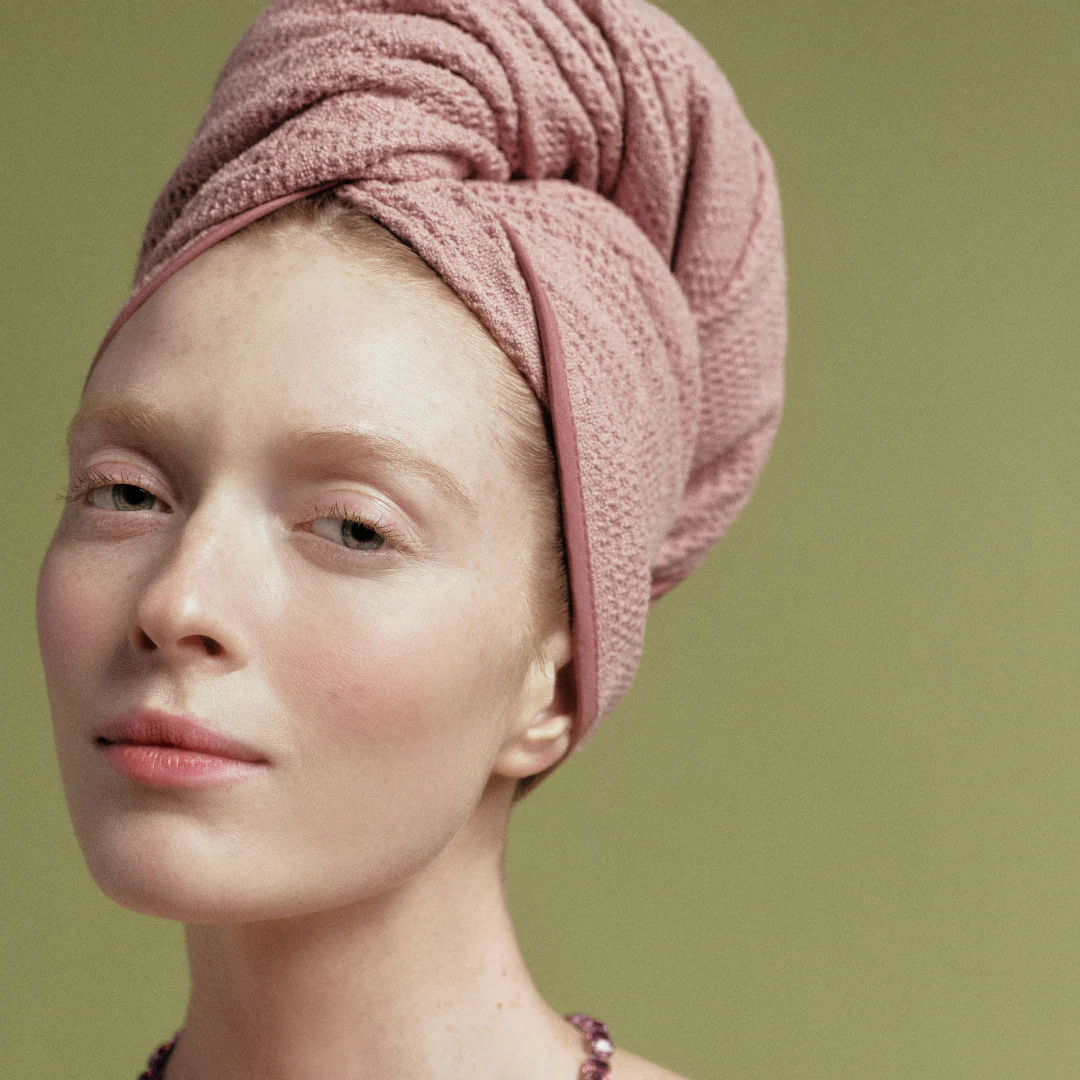 Crown Affair x Ilia The Towel in Pink - Image 5